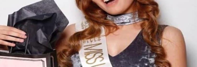 ملكة جمال العراق تنشر صورة لها مع منافستها الإسرائيلية وتعلق عليها