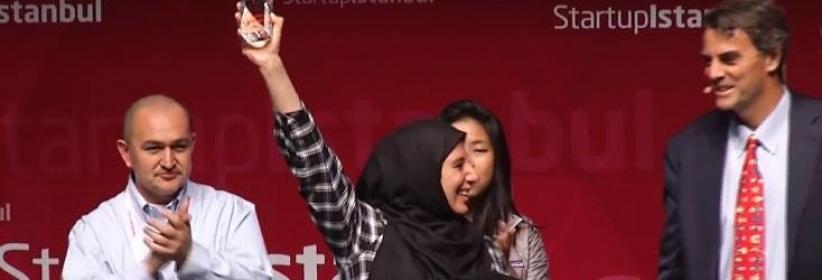 نور الخضري تمثل فوز فلسطين بالمرتبة الثانية في ستارت أب اسطنبول