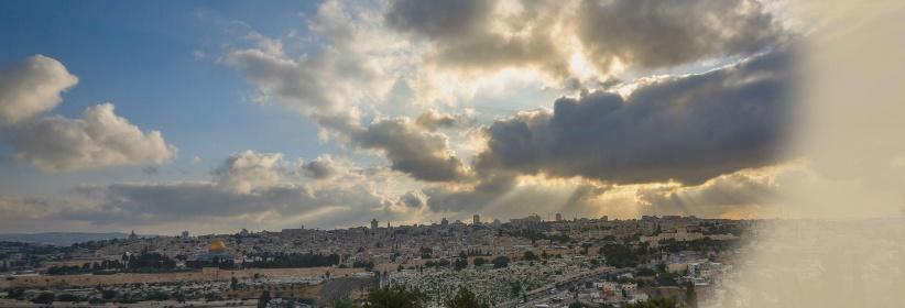 حالة الطقس: أجواء حارة إلى شديدة الحرارة حتى الخميس وانخفاض ملموس الجمعة