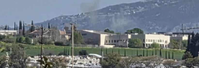 إصابة منزل بشكل مباشر: حزب الله يطلق رشقة صاروخية على الجليل