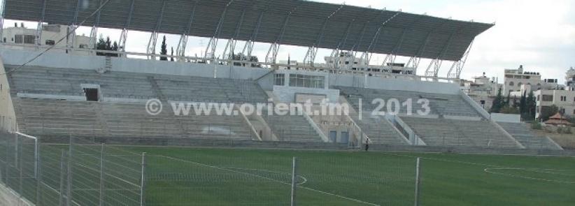 الاحتلال يمطر ملعب الخضر بقنابل الغاز