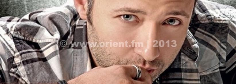 الفنان أحمد فهمي ينجو من حادث مروري مروع