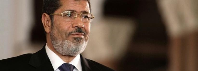 حبس مرسى 15 يوما بتهمه التخابر مع حماس واقتحام السجون