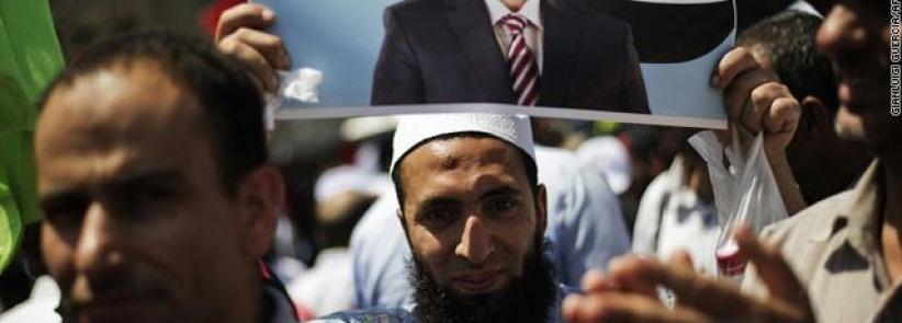 تحالف مؤيد لمرسي يدعو الى مظاهرات يوم الجمعة ضد الجيش