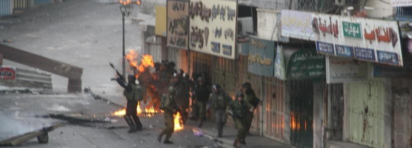 إصابة جندي ومستوطن بجراح في مواجهات بالخليل