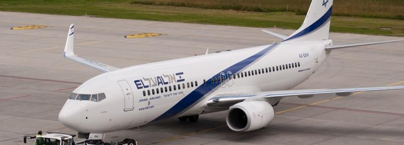 عربة تقتحم حجرة قيادة طائرة اسرائيلية أثناء هبوطها