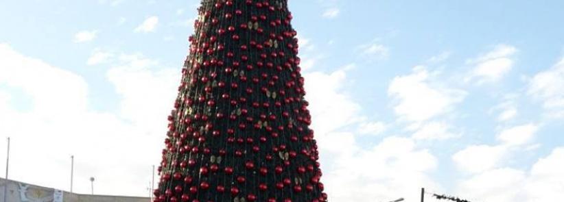 برنامج انارة شجرة الميلاد في بيت ساحور 