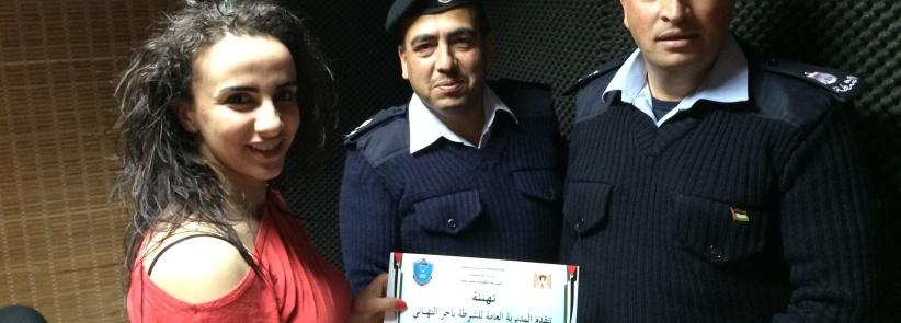 شرطة بيت لحم تكرم الزميلة الصحفية 