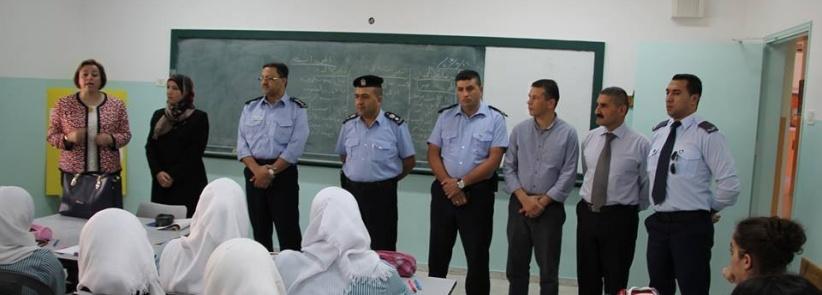 الشرطة والتربية والتعليم يفتتحان البرنامج التوعوي الخاص بطلبة المدارس في بيت لحم