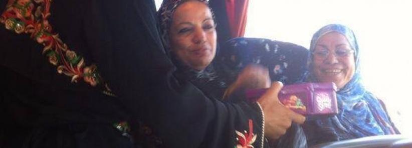 بالصور : وصول الفوج الاول من سكان غزة الى مدينة القدس