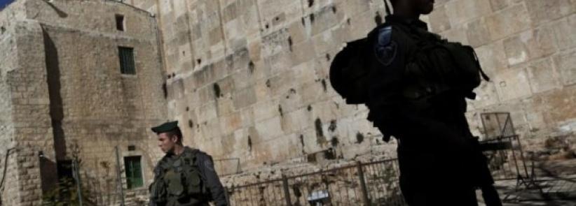 الاحتلال يمنع إدخال لوحات إرشادية للحرم الإبراهيمي