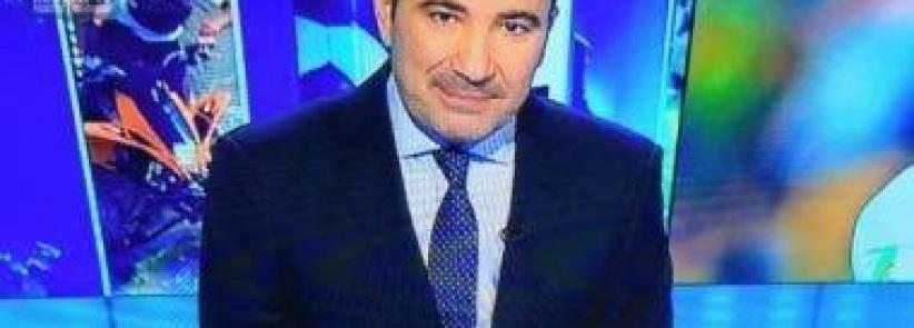 الموت يغيب المذيع الرياضي بقناة الجزيرة منقذ العلي