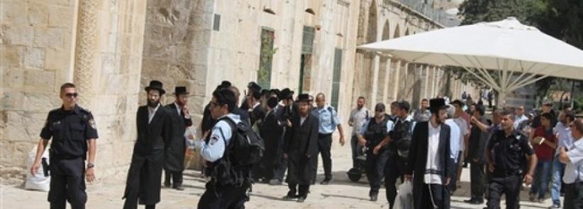 المستوطنون يجدّدون اقتحامهم للأقصى