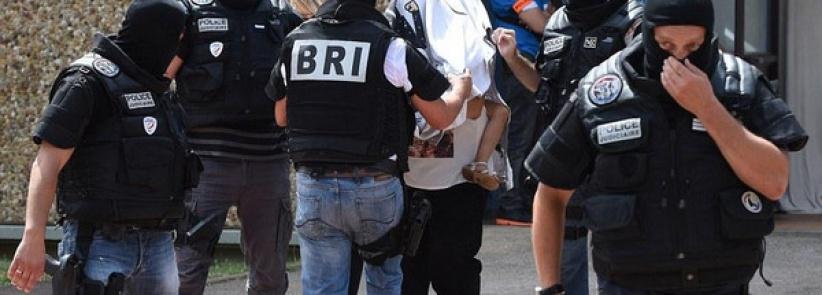 منفذ هجوم ليون في فرنسا: لست 