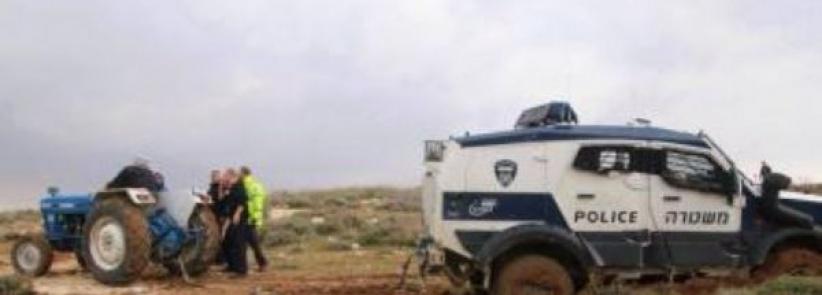 مصادرة جرار زراعي ومنع الحصاد جنوب نابلس