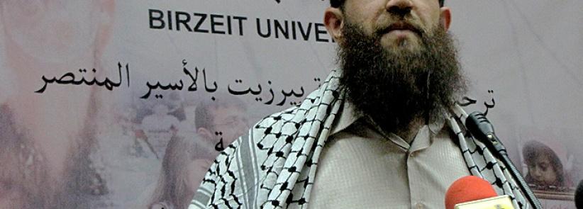 الأسير عدنان في يومه 42 من الإضراب: كلما زادوا تنكيلا ازددت صلابة