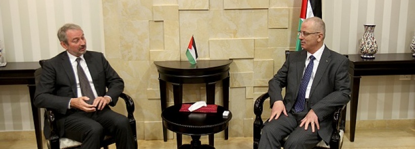 الحمد الله يبحث مع رئيس بعثة الرباعية الدولية آخر التطورات