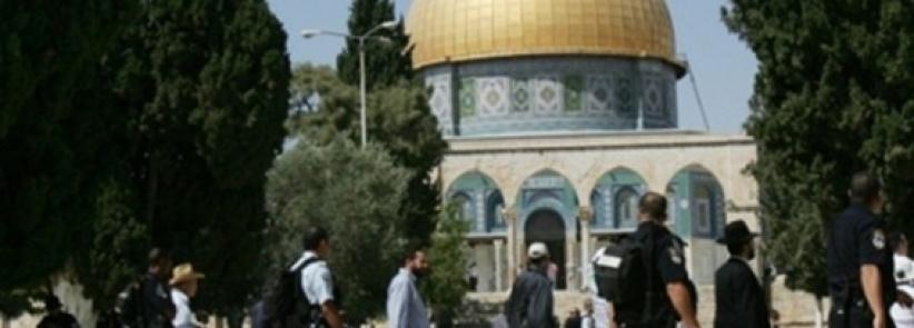 مستوطنون يقتحمون الأقصى بحراسة مشددة
