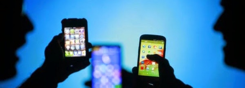 توصية بسحب الهواتف الذكية من جنود الاحتلال