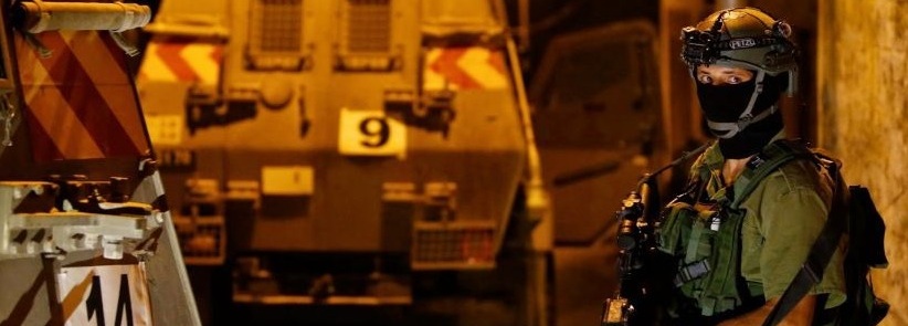 الاحتلال يعتقل 9 شبان بمداهمات بالضفة