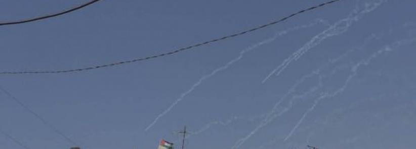 اصابات ومواجهات في بيت أمر ” الخليل ” بعد تشييع الشهيد ” ابو ماريا “..”صور “