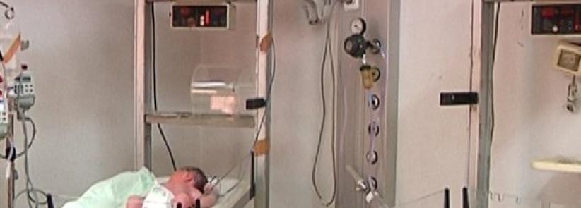 أسير يرزق بمولودين من نطف مهربة