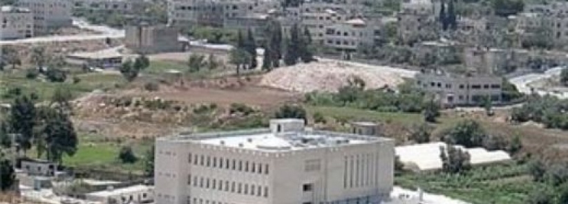 محكمة بالضفة تتهم معتقلًا سياسيًا بـ