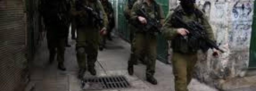 الاحتلال يقتحم قرية جيت ويسلم 5 إخطارات وقف بناء