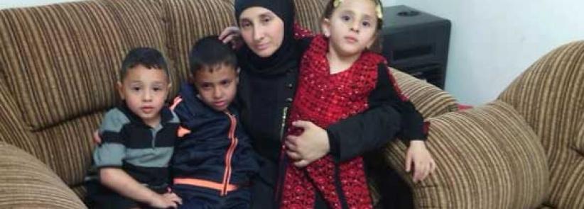 محكمة الاحتلال تبعد زوجة الشهيد غسان أبو جمل وأطفالها من القدس