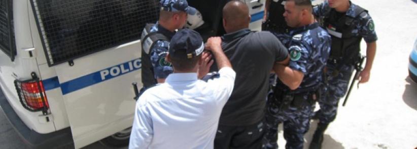 قلقيلية: القبض على شخص عاكس فتاة عبر الهاتف