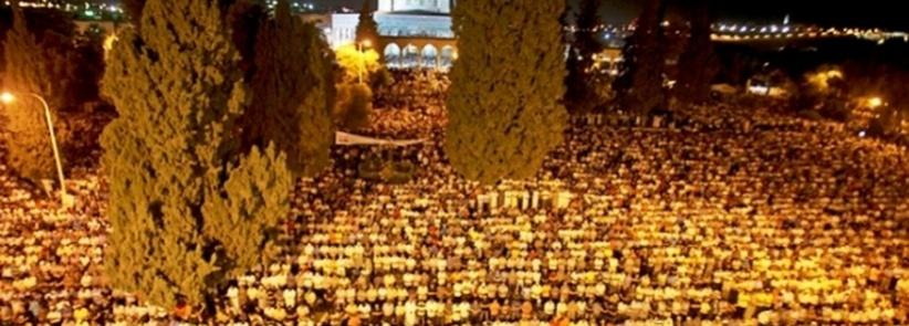 350 ألفاً يحيون ليلة القدر وختم القرآن برحاب المسجد الأقصى