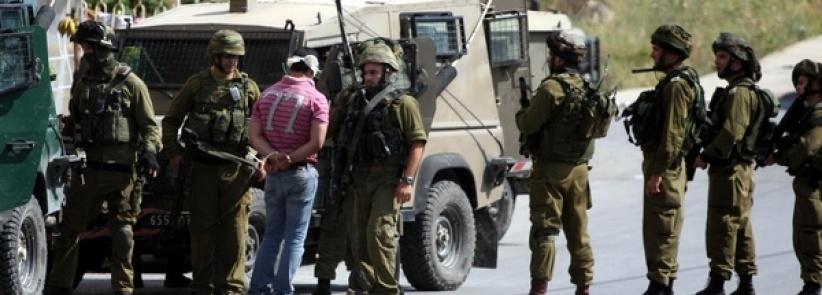 الاحتلال يعتقل طالبا جامعيا على حاجز عسكري جنوب جنين