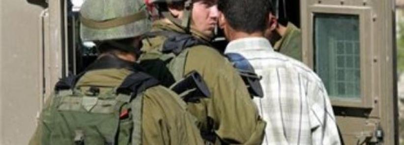 الاحتلال يعتقل 3مواطنين ويصادر أجهزة حاسوب بالقدس