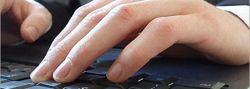 جريمة ابتزاز مالي عبر الفيسبوك والشرطة تلقي القبض عليه ” تفاصيل “