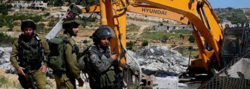 الاحتلال يهدم 4 منشآت وكراجا لتصليح المركبات في برطعة بجنين
