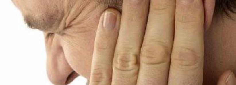 بتسمع صوت صفير أو 