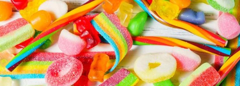 تناول كميات كبيرة من السكر قد يصيبك بالسرطان