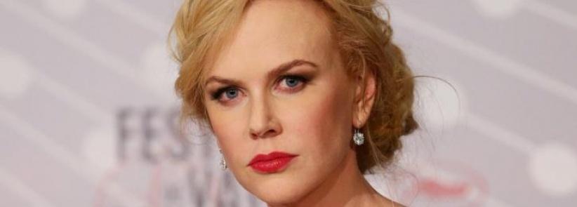 مجلات تستخدم نجمات هوليوود لـ