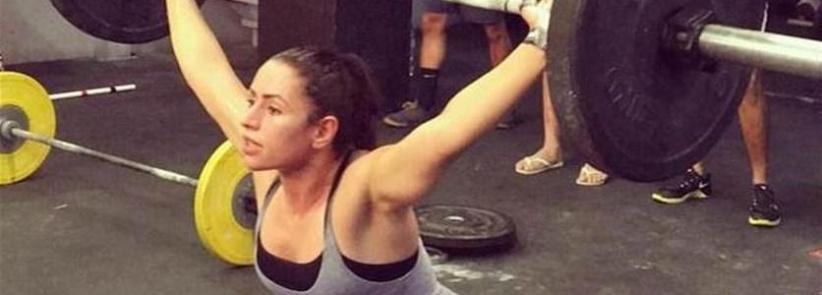 تعرفوا على أول امرأة عربية تتعاقد مع 