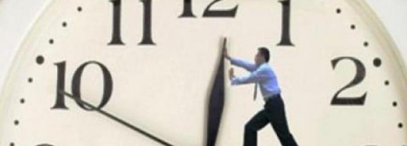 بدء العمل بالتوقيت الشتوي بفلسطين صباح السبت القادم