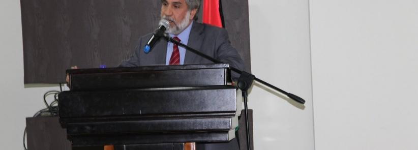 خليفة يتسلم مقر وزارة الاعلام في قطاع غزة