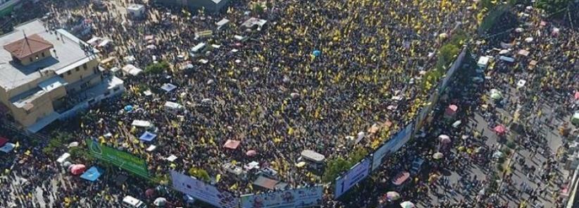 مئات الآلاف يحتشدون في ساحة السرايا