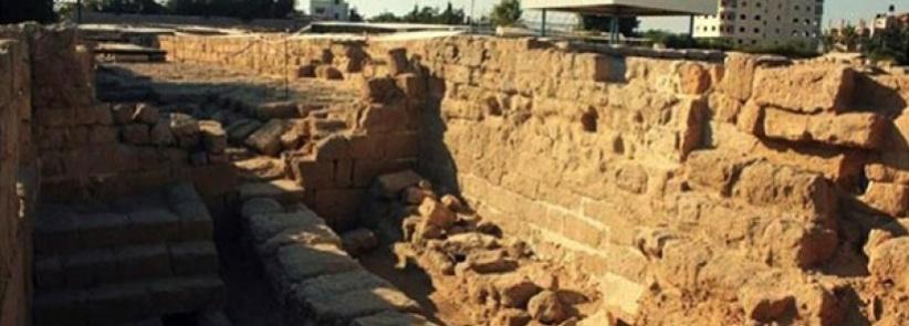 تجدد اعمال التجريف والتدمير في موقع تل السكن الاثري بغزة