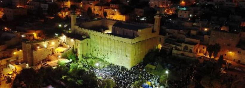 الخليل : 35 الف مستوطن يقتحمون الحرم الابراهيمي الشريف
