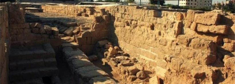 عودة أعمال التجريف بموقع تل السكن الأثري في غزة