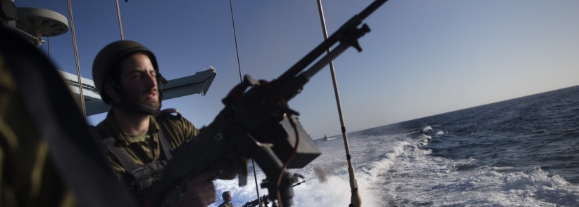 الاحتلال يعتقل شابين بعد اطلاق النار عليهما ببحر غزة