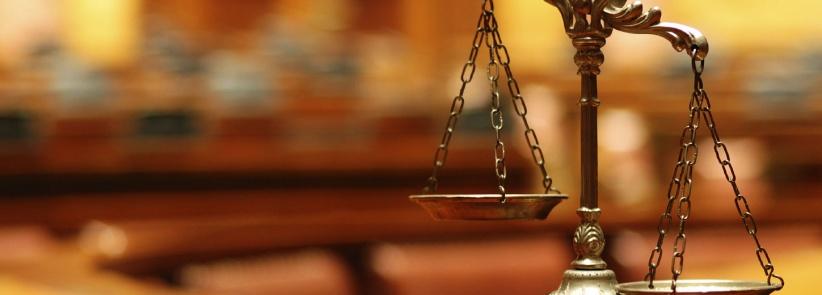 توقيف محامي والنقابة تطالب باستقالة الحكومة