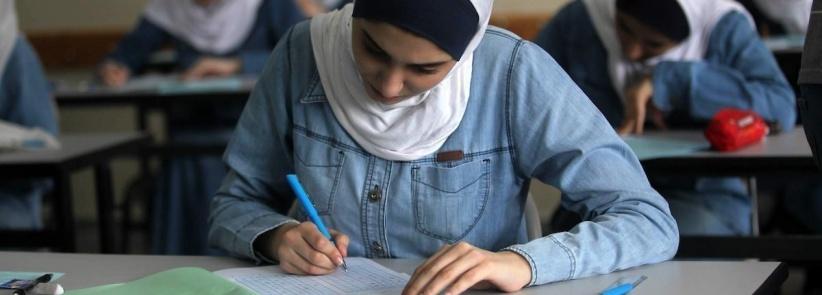87 ألفًا في فلسطين يبدأون تقديم امتحانات التوجيهي 2023