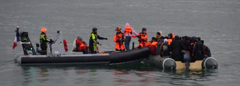 مصرع مهاجرين أثناء محاولتهم عبور المانش من فرنسا