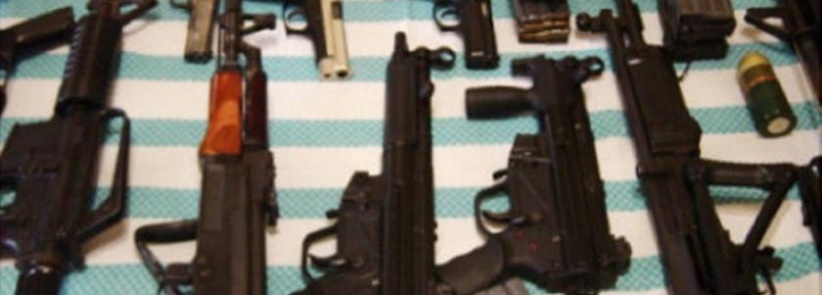 لائحة اتهام ضد ثلاثة من النقب بتهمة تهريب أسلحة من الأردن